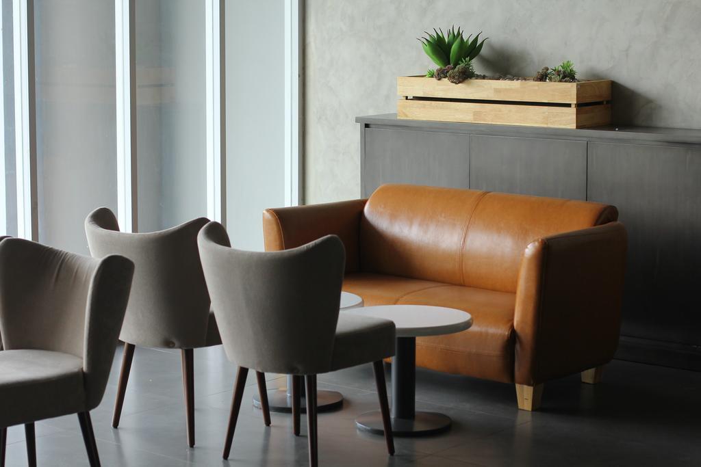 סוראבאיה Yello Hotel Jemursari מראה חיצוני תמונה
