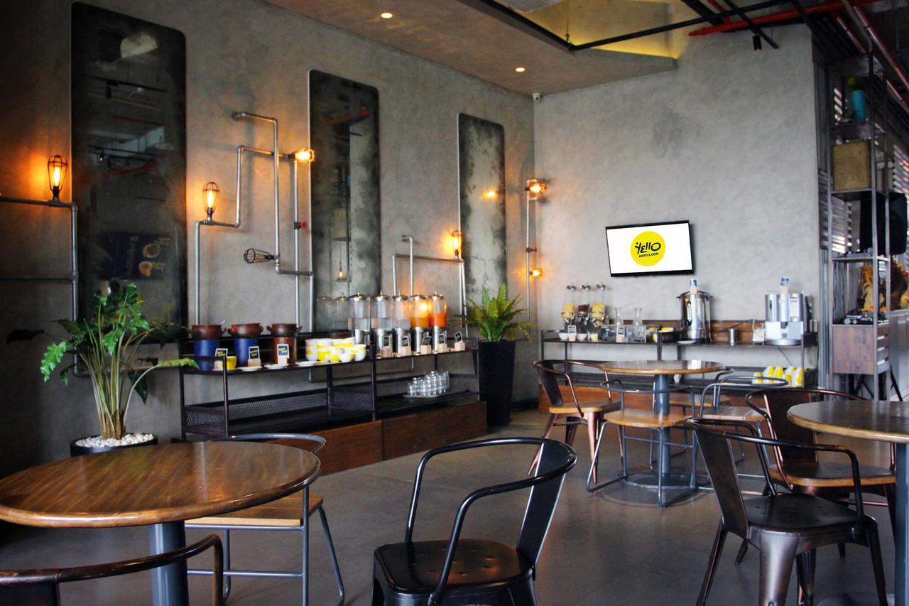 סוראבאיה Yello Hotel Jemursari מראה חיצוני תמונה