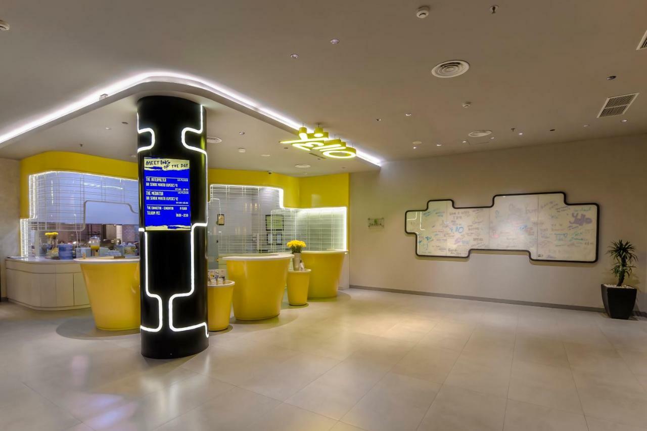 סוראבאיה Yello Hotel Jemursari מראה חיצוני תמונה